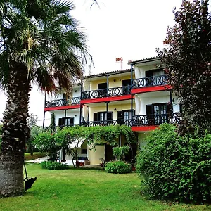 Karpetis A Paradise , Psakoudia Grecia